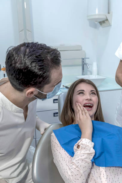 Best Emergency Root Canal Treatment in Manistee, MI